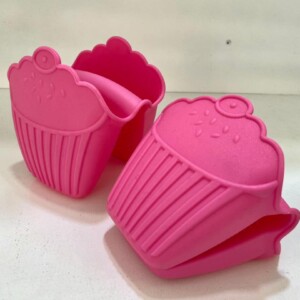 Pair of Pink Silicone Non-Slip Mitts