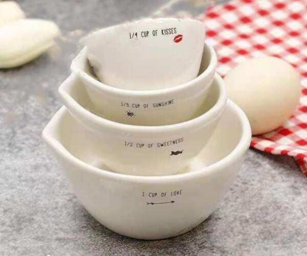 Ceramic love sentiments measuring cup set