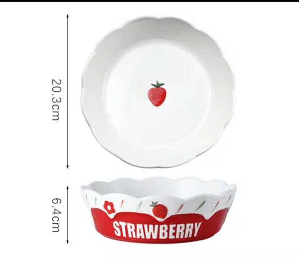 Strawberry pie dish